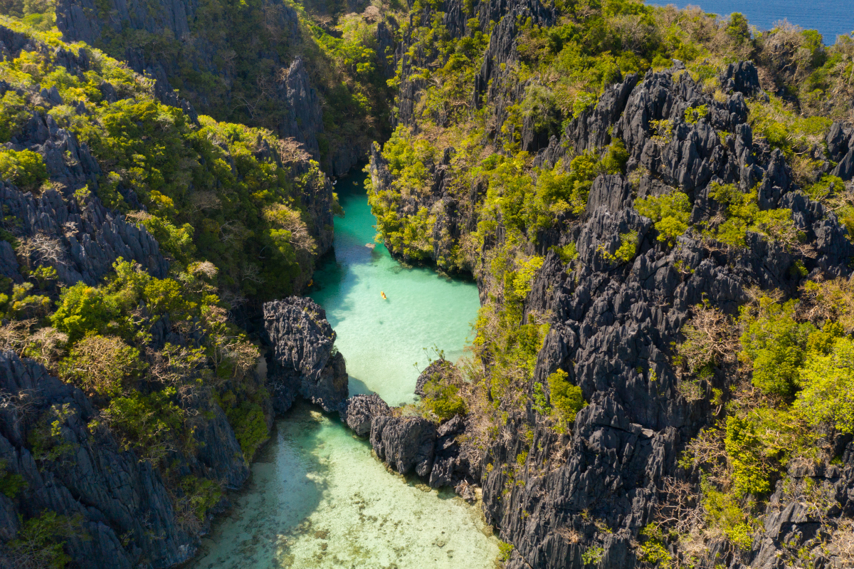 Tropical beach in El Nido